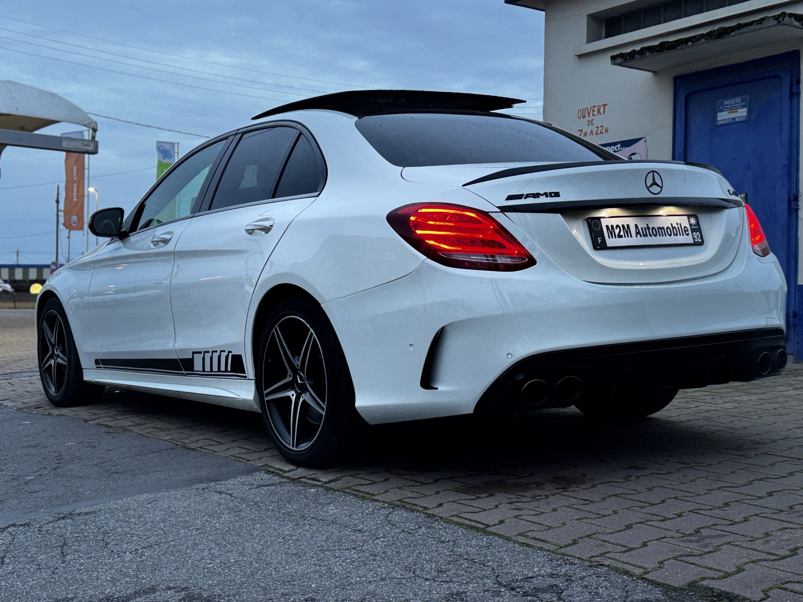 Mercedes-BENZ C 43 AMG – Image 14