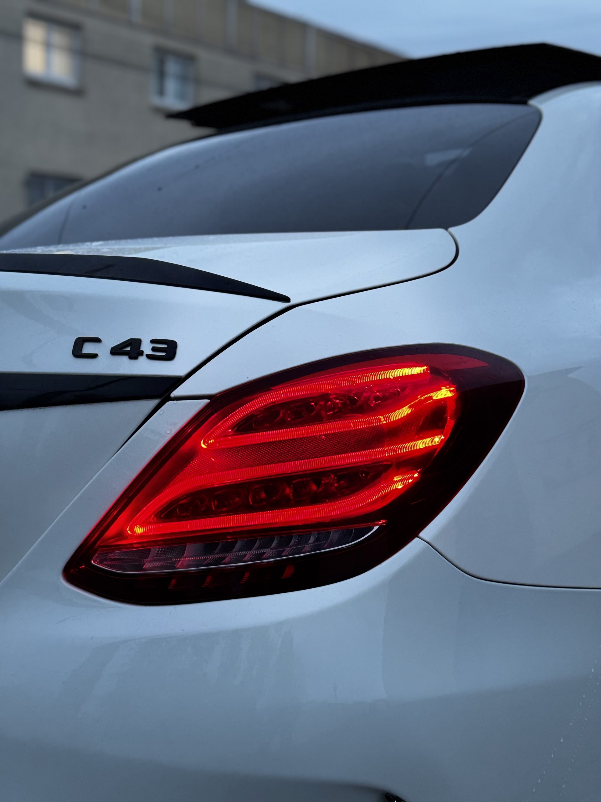 Mercedes-BENZ C 43 AMG – Image 16