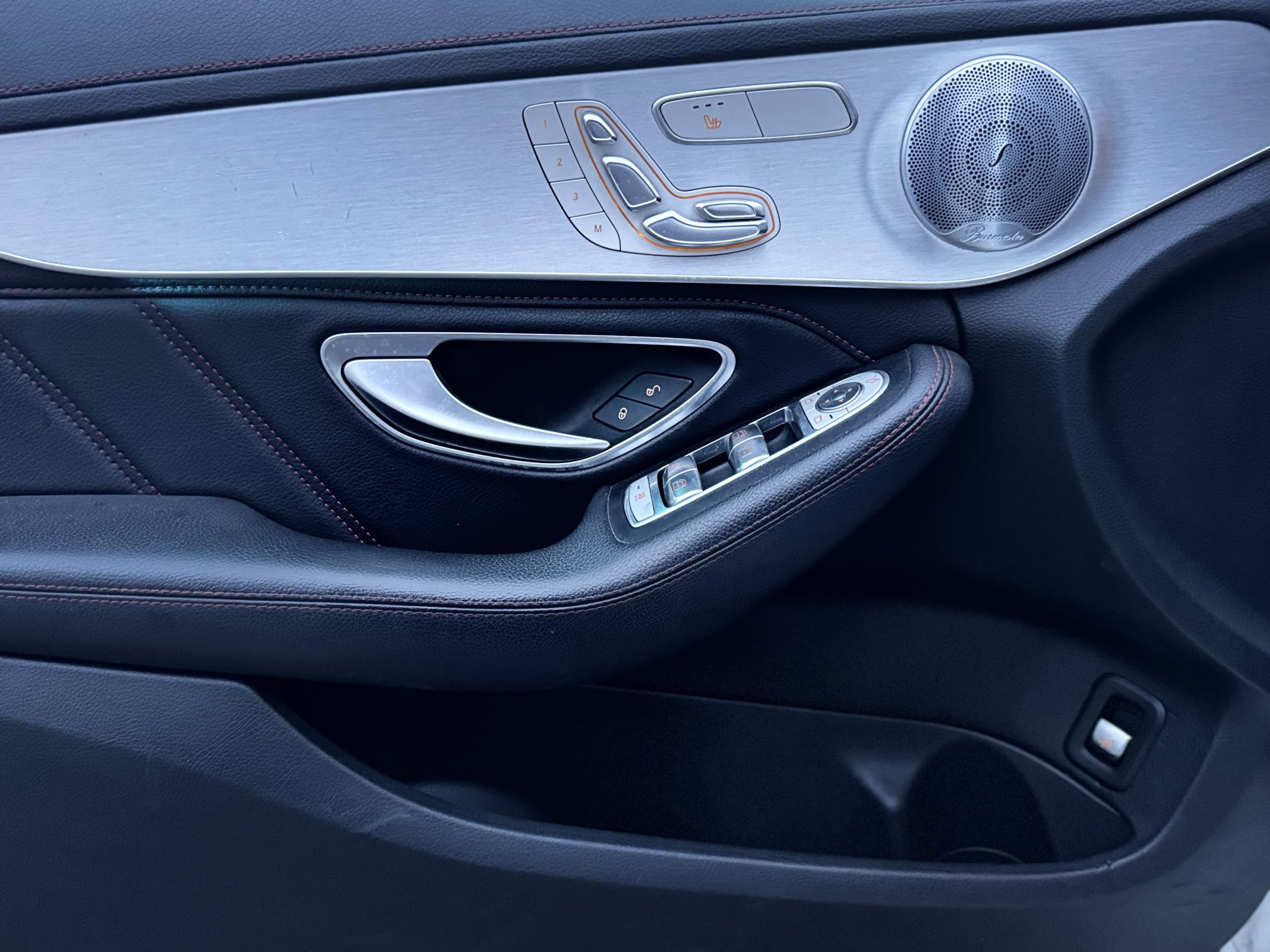 Mercedes-BENZ C 43 AMG – Image 39